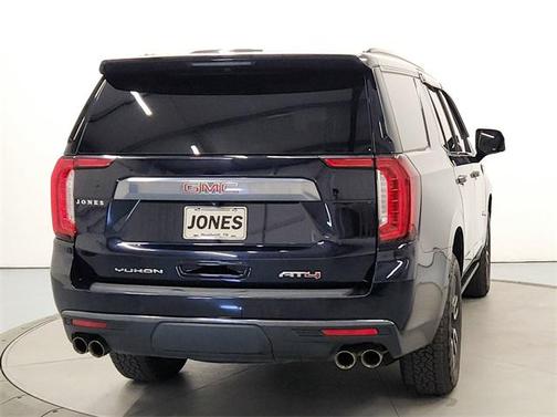 2022 GMC Yukon 4WD AT4