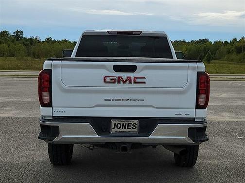 2024 GMC Sierra 2500 SLE