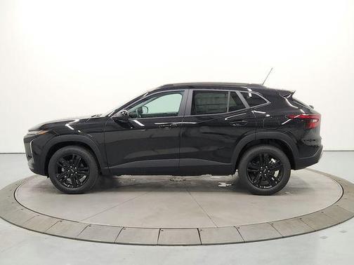 Mosaic Black Metallic 2026 Chevrolet Trax FWD ACTIV