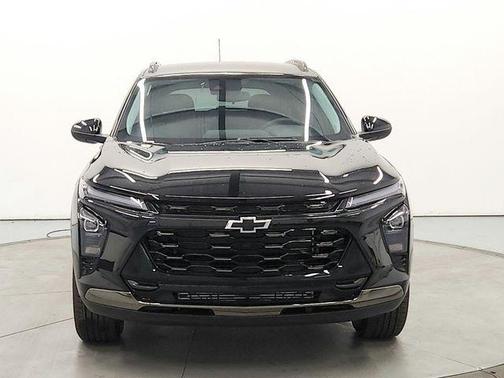 Mosaic Black Metallic 2026 Chevrolet Trax FWD ACTIV