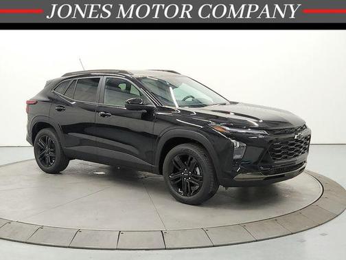 Mosaic Black Metallic 2026 Chevrolet Trax FWD ACTIV