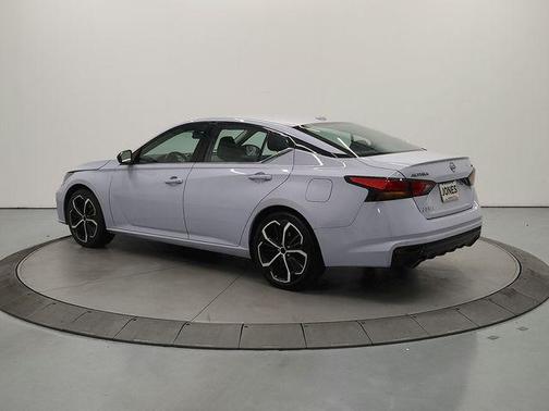 Gray Sky Pearl 2024 Nissan Altima SR FWD