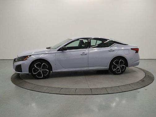 Gray Sky Pearl 2024 Nissan Altima SR FWD