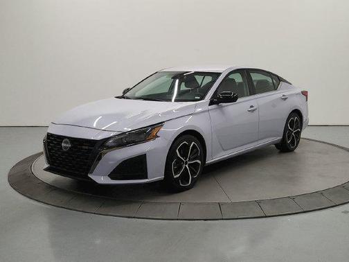 Gray Sky Pearl 2024 Nissan Altima SR FWD