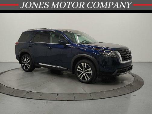 Deep Ocean Blue Pearl 2025 Nissan Pathfinder Platinum 4WD