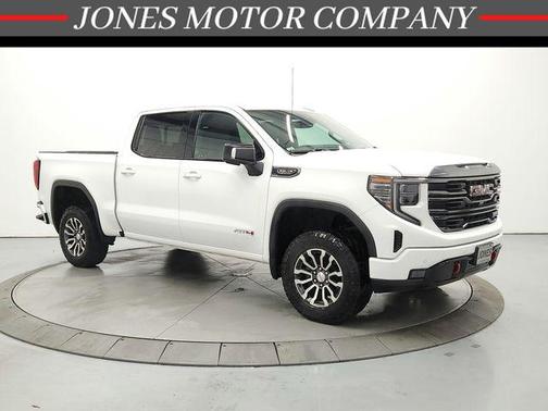 Summit White 2023 GMC Sierra 1500 AT4
