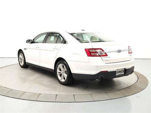 2018 Ford Taurus SEL