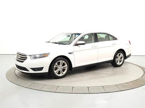 2018 Ford Taurus SEL