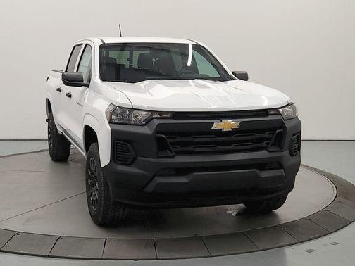 Summit White 2026 Chevrolet Colorado WT