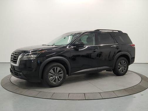 Super Black 2025 Nissan Pathfinder SV 4WD