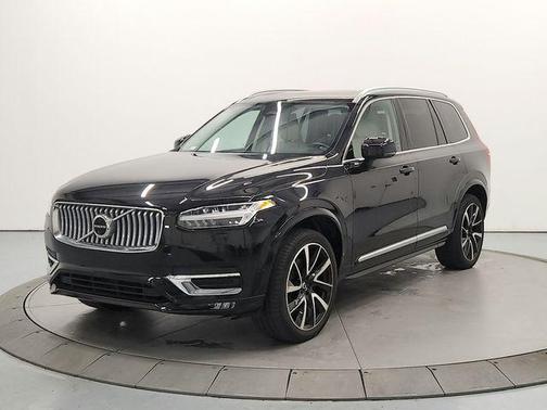 Onyx Black Metallic 2023 Volvo XC90 B6 Plus 7-Seater