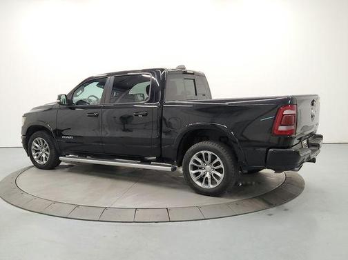 Diamond Black Crystal Pearl 2021 RAM 1500 Laramie