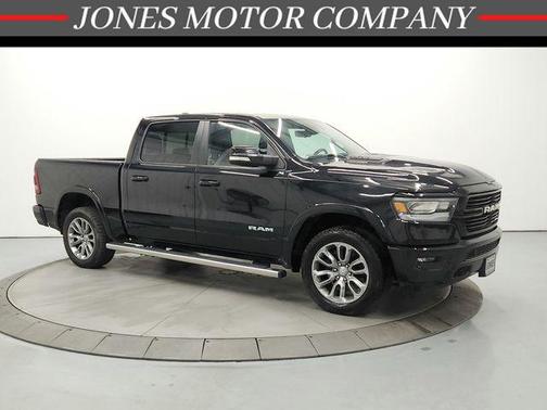 Diamond Black Crystal Pearl 2021 RAM 1500 Laramie