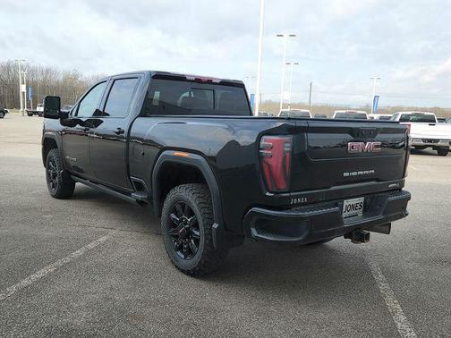 2024 GMC Sierra 2500 AT4