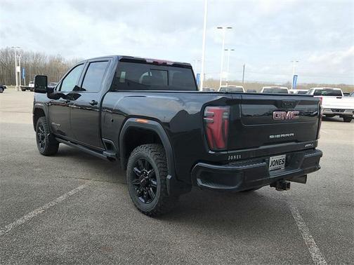 2024 GMC Sierra 2500 AT4