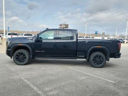 2024 GMC Sierra 2500 AT4