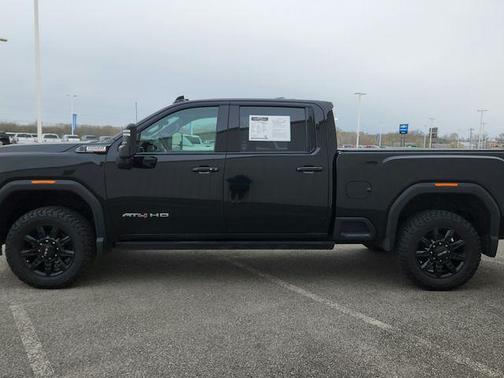 2024 GMC Sierra 2500 AT4