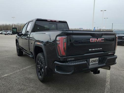 2024 GMC Sierra 2500 AT4