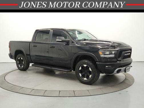 Diamond Black Crystal Pearlcoat 2022 RAM 1500 Rebel
