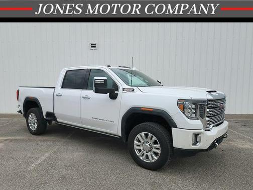 White Frost Tricoat 2022 GMC Sierra 2500 Denali
