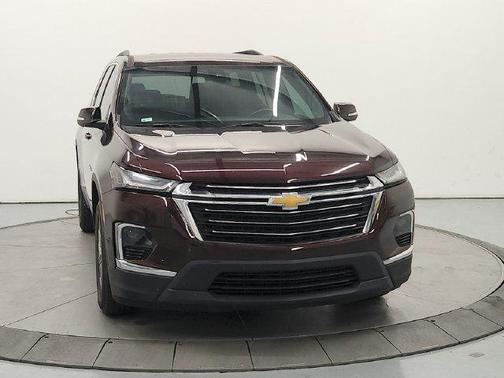 Black Cherry Metallic 2023 Chevrolet Traverse LT Cloth