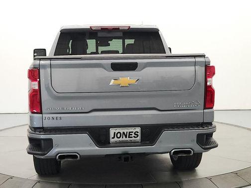 Sterling Gray Metallic 2024 Chevrolet Silverado 1500 High Country