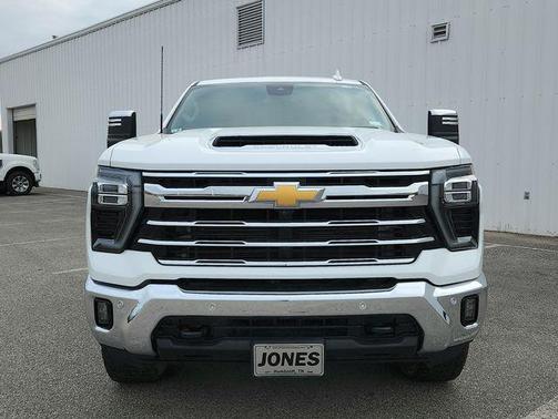 Summit White 2025 Chevrolet Silverado 2500 LTZ