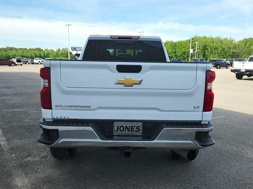 Summit White 2024 Chevrolet Silverado 2500 LT