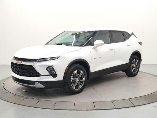 Summit White 2025 Chevrolet Blazer 2LT