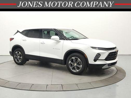 Summit White 2025 Chevrolet Blazer 2LT