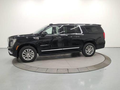 Onyx Black 2025 GMC Yukon XL Denali