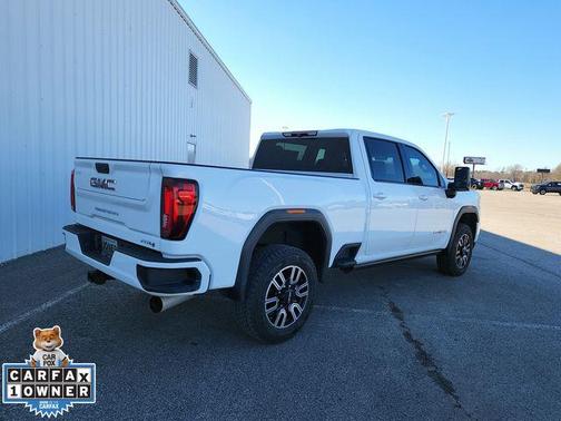 Summit White 2023 GMC Sierra 2500 AT4