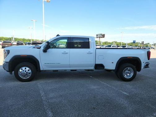 Summit White 2025 GMC Sierra 3500 SLE