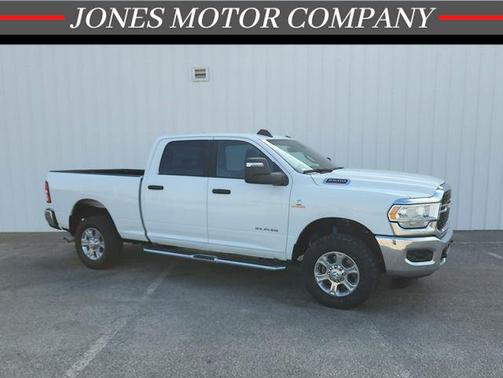 Bright White Clearcoat 2024 RAM 2500 Big Horn Crew Cab 4x4 6'4' Box