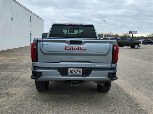 2024 GMC Sierra 2500 Denali