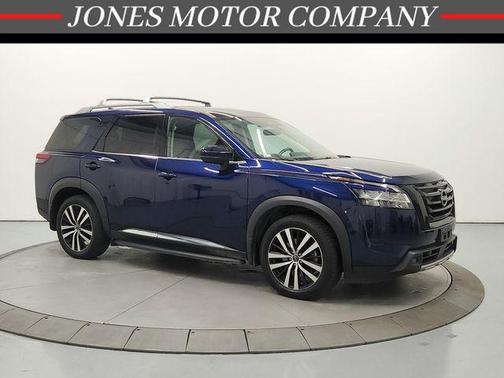 Deep Ocean Blue Pearl 2023 Nissan Pathfinder Platinum 4WD