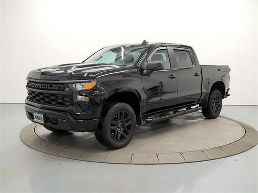 2025 Chevrolet Silverado 1500 Custom Trail Boss