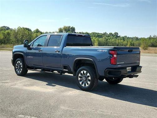 2024 Chevrolet Silverado 2500 Custom