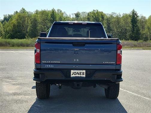 2024 Chevrolet Silverado 2500 Custom