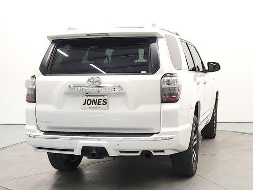 Blizzard Pearl 2017 Toyota 4Runner Limited