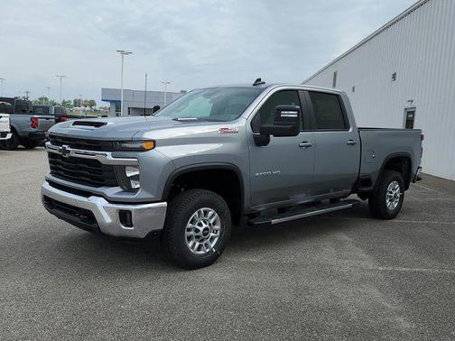 Sterling Gray Metallic 2026 Chevrolet Silverado 2500 LT