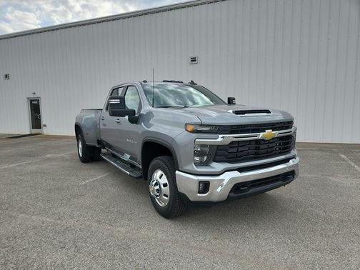 Sterling Gray Metallic 2026 Chevrolet Silverado 3500 LT