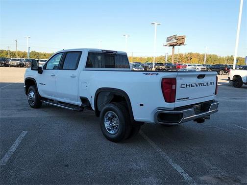 2026 Chevrolet Silverado 3500 LT