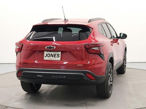 Apex Red 2026 Chevrolet Trax FWD 2RS