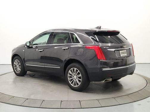 Dark Granite Metallic 2017 Cadillac XT5 Luxury