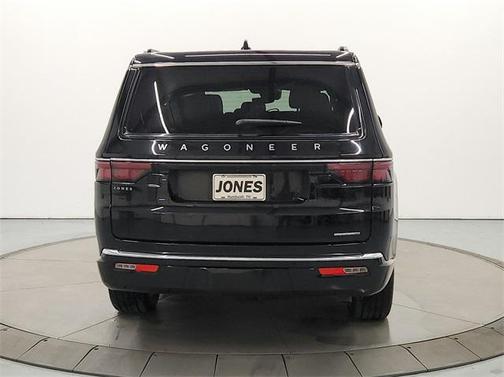 2024 Jeep Wagoneer Series II 4x2