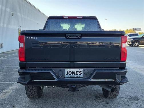 2026 Chevrolet Silverado 2500 Custom