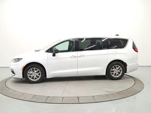 Bright White Clearcoat 2025 Chrysler Pacifica L