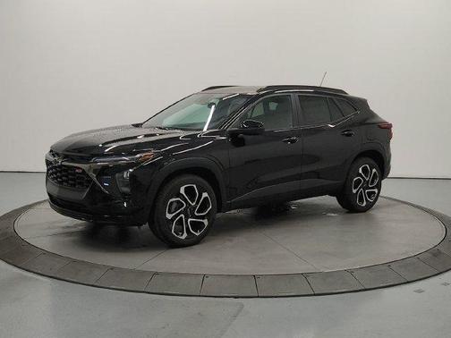 Mosaic Black Metallic 2026 Chevrolet Trax FWD 2RS