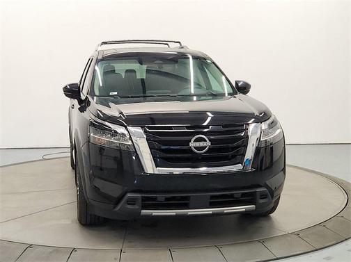 2024 Nissan Pathfinder Platinum FWD
